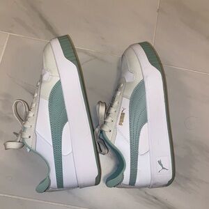 Puma sneakers